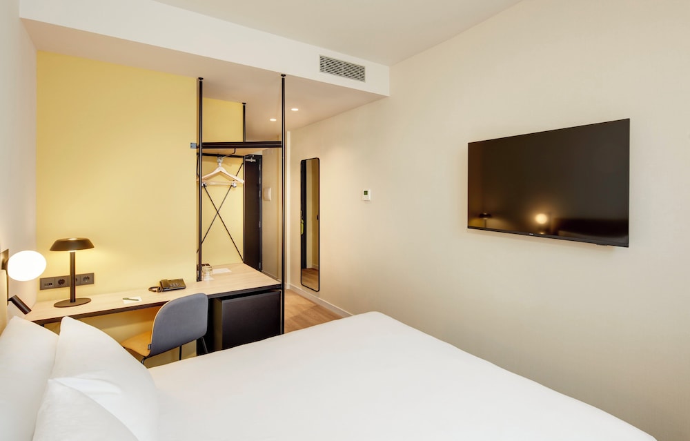 Sercotel Barcelona El Prat — Hotel rooms in Barcelona, Catalonia