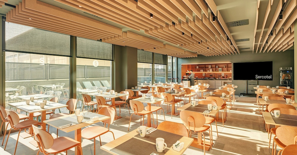 Sercotel Barcelona El Prat — Restaurant & bars in Barcelona, Catalonia