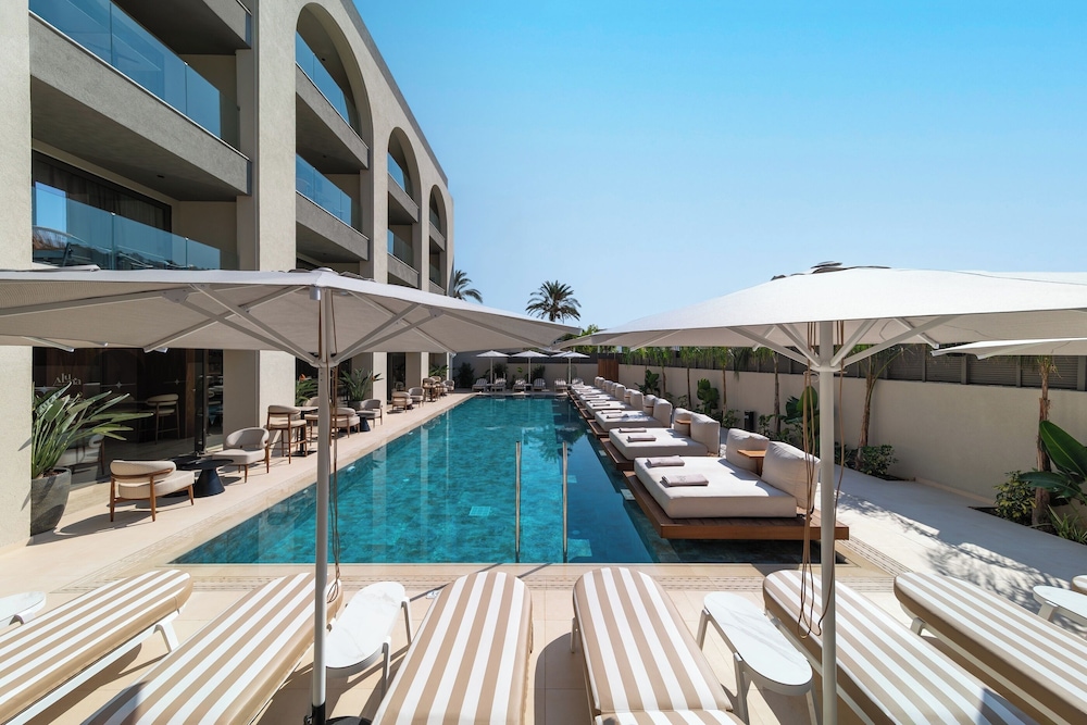 Alizo Boutique Hotel &; Spa - Adults Only — Swimming pool in Ialyssos, South Aegean