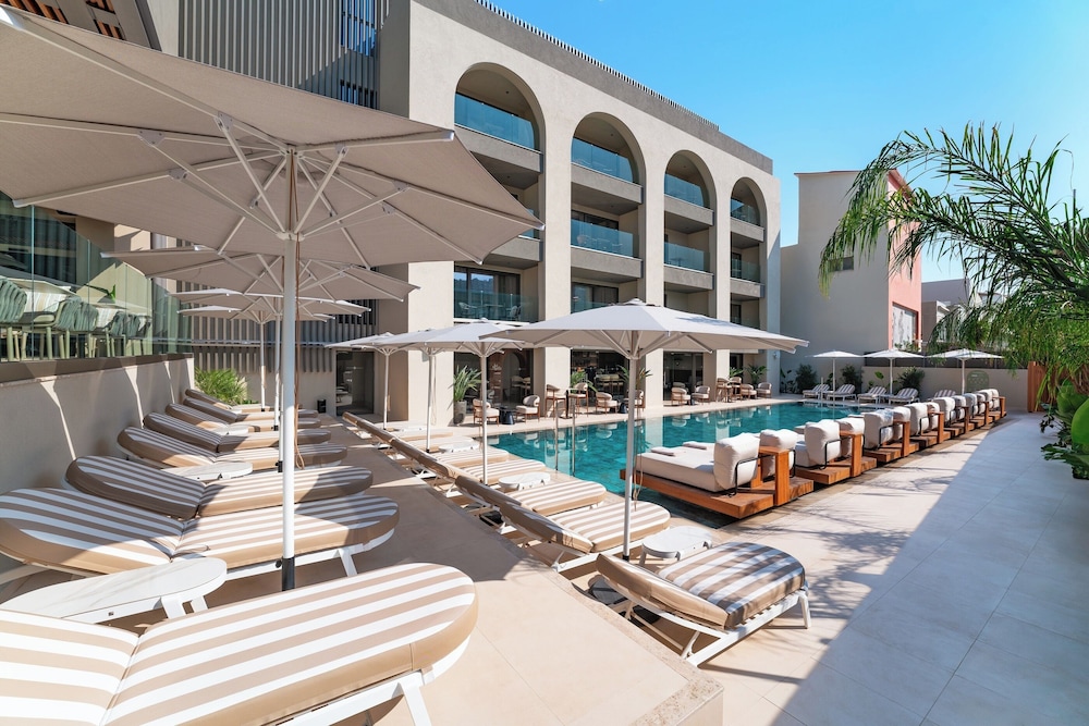 Alizo Boutique Hotel &; Spa - Adults Only — Swimming pool in Ialyssos, South Aegean