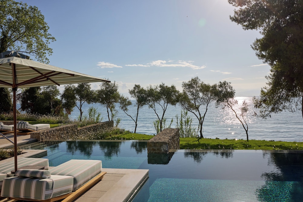 Avali, Mar-Bella Collection — Swimming pool in Agios Ioannis Peristeron, Ionian Islands