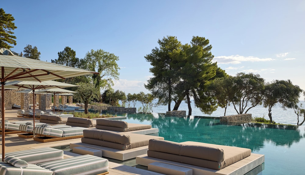 Avali, Mar-Bella Collection — Swimming pool in Agios Ioannis Peristeron, Ionian Islands