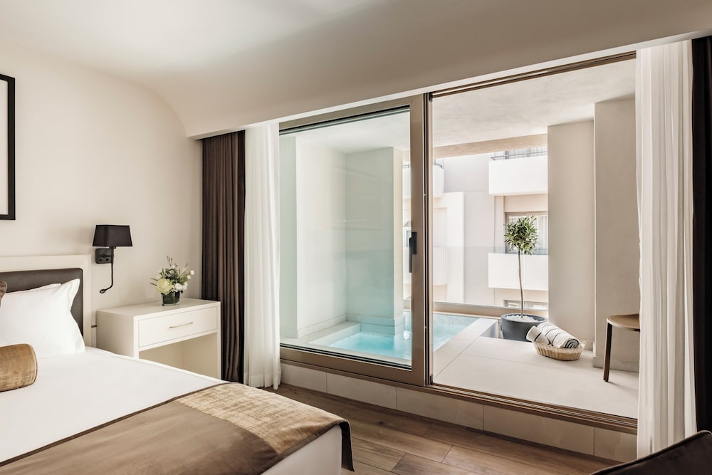 1926 Les Bains Private Spa Suites — Hotel rooms in Sliema, Malta Island