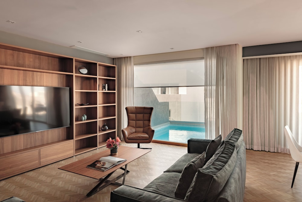 1926 Les Bains Private Spa Suites — Hotel rooms in Sliema, Malta Island