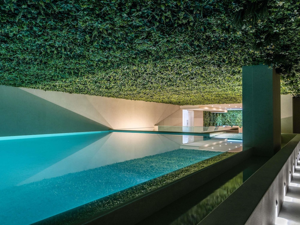 Novotel Malta Sliema — Swimming pool in Gzira, Malta Island