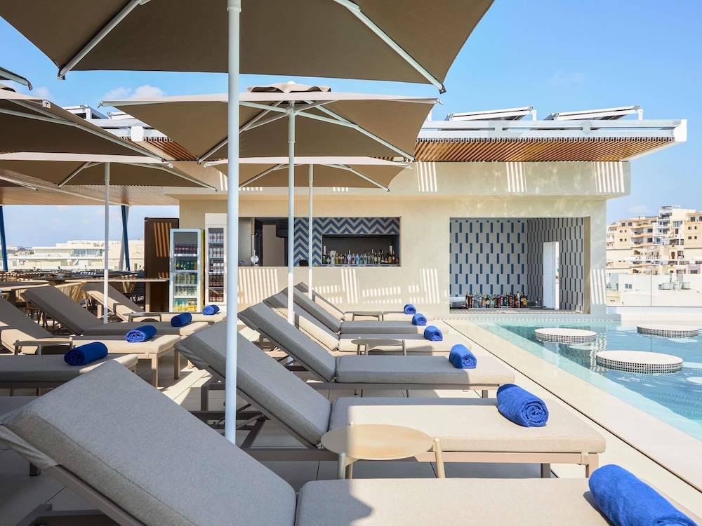 Novotel Malta Sliema — Restaurant & bars in Gzira, Malta Island