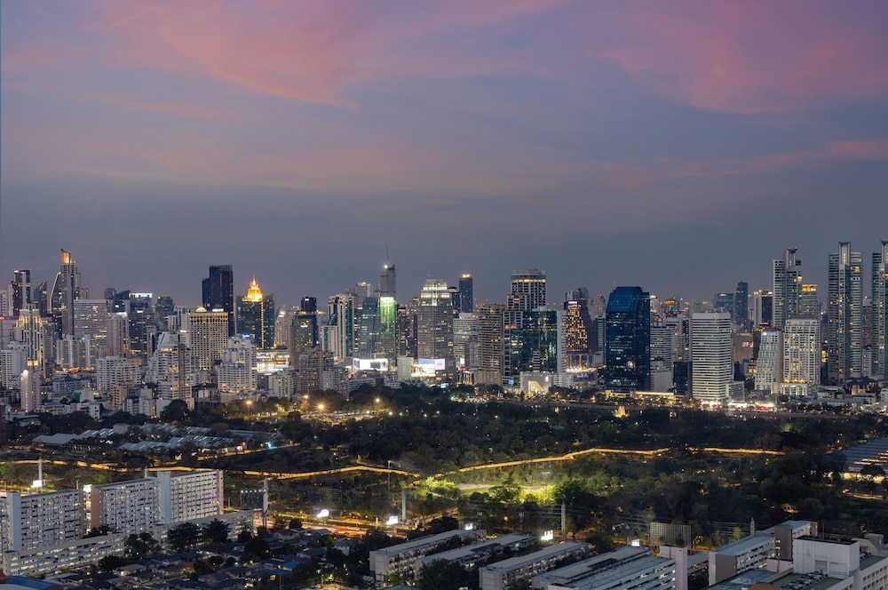 Grande Centre Point Lumphini Bangkok — Attractions in the area in Bangkok, Bangkok