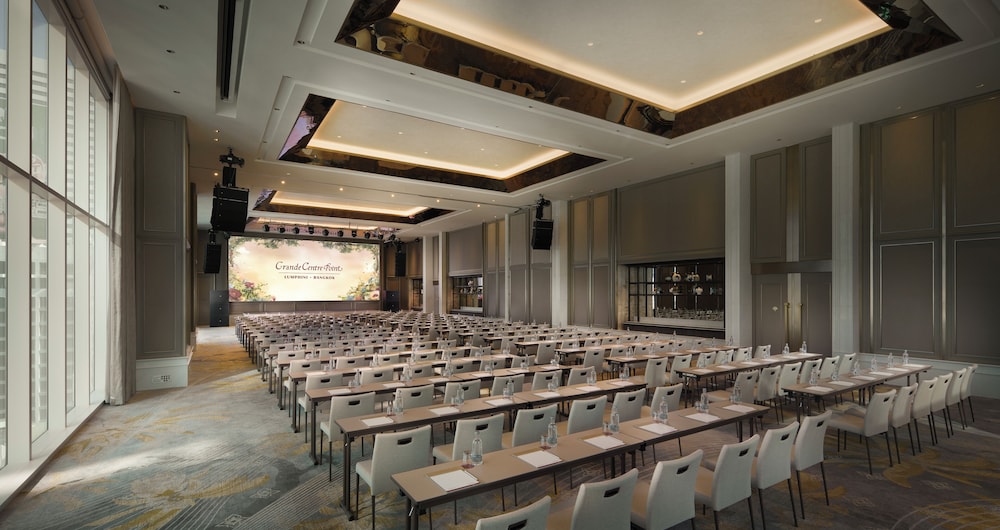 Grande Centre Point Lumphini Bangkok — Hotel building in Bangkok, Bangkok