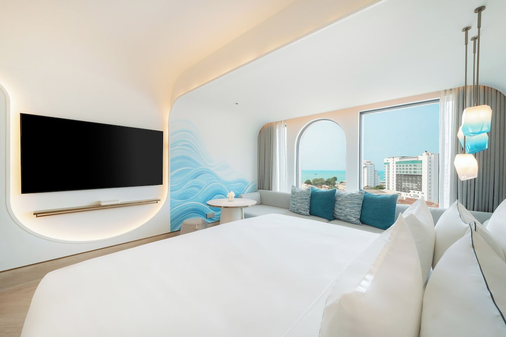 Melia Pattaya Hotel — Hotel rooms in Pattaya, Chonburi