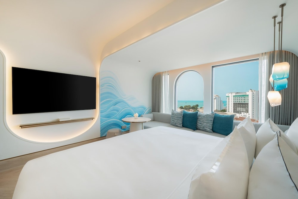 Melia Pattaya Hotel — Hotel rooms in Pattaya, Chonburi