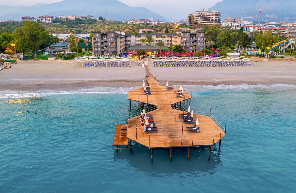 Senza Sunset Beach Hotel - All Inclusive — Beach in Alanya
