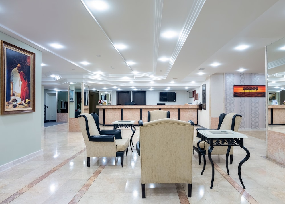 Senza Sunset Beach Hotel - All Inclusive — Hotel building in Alanya