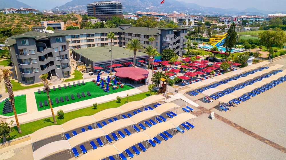 Senza Sunset Beach Hotel - All Inclusive — Beach in Alanya
