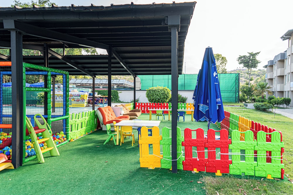 Senza Sunset Beach Hotel - All Inclusive — Attractions for children in Alanya