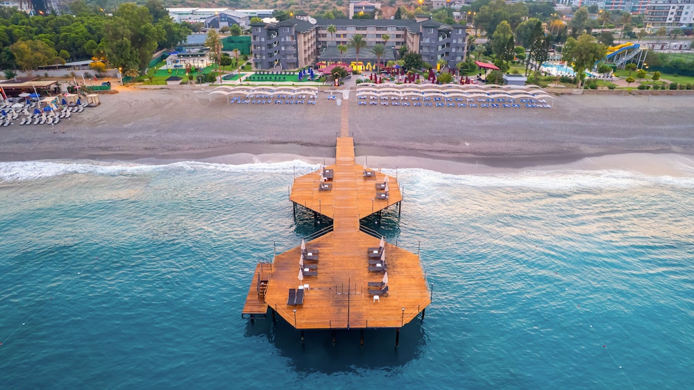 Senza Sunset Beach Hotel - All Inclusive — Beach in Alanya