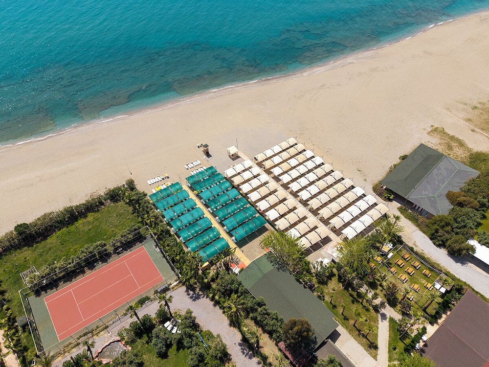 Kaia Coracesium — Beach in Alanya