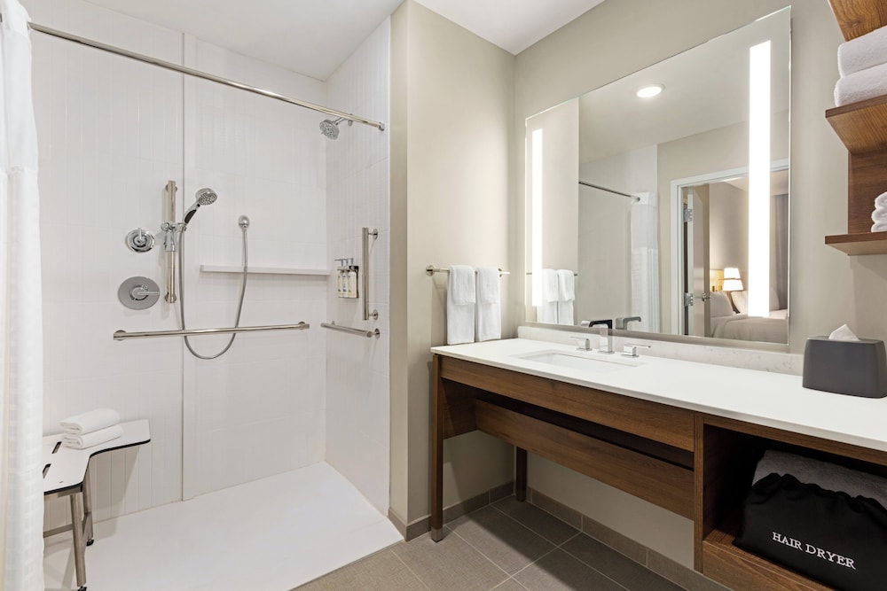 Staybridge Suites Clermont Southeast by IHG — Hotel rooms in Clermont, Florida