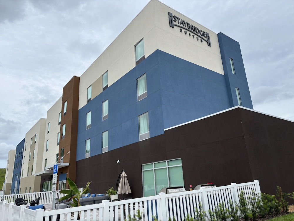 Staybridge Suites Clermont Southeast by IHG — Hotel building in Clermont, Florida