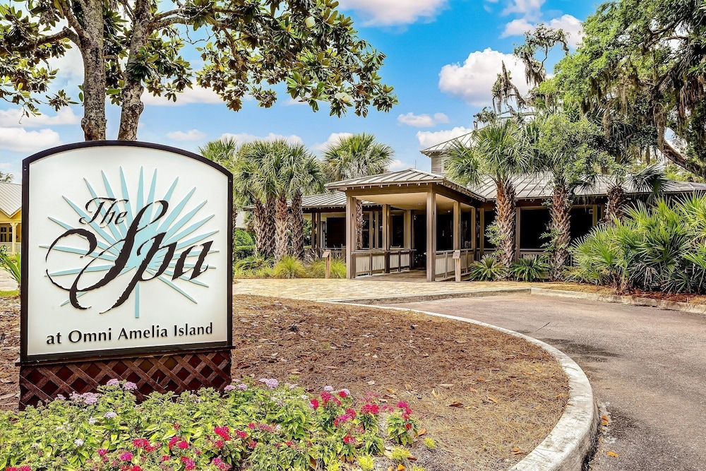 Pool View Condo with Access to Walking or Biking Pathway Throughout Amelia Island Plantation by RedAwning — Spa in Amelia Island, Florida