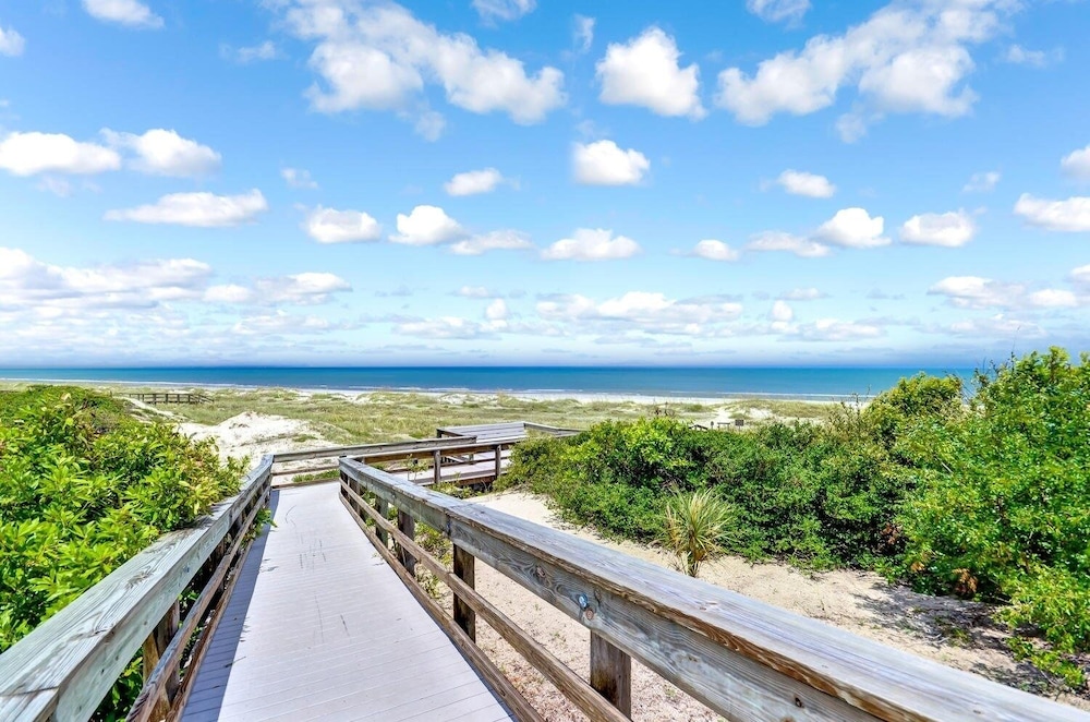 Pool View Condo with Access to Walking or Biking Pathway Throughout Amelia Island Plantation by RedAwning — Beach in Amelia Island, Florida