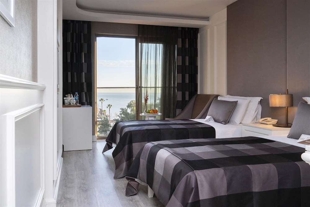 Sky Kamer Hotel — Hotel rooms in Antalya