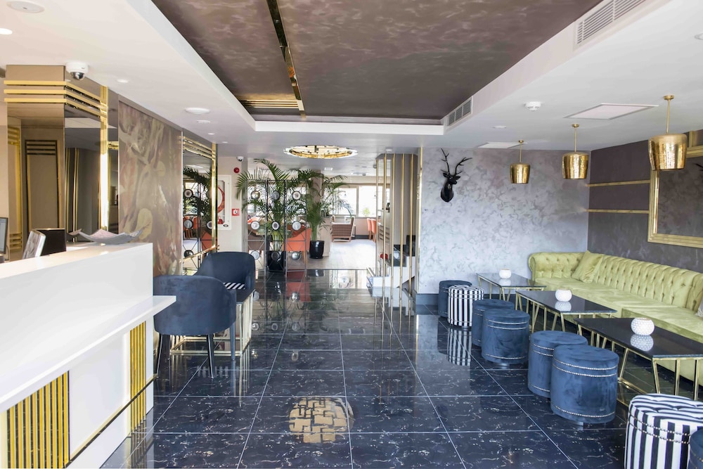 Sky Kamer Hotel — Restaurant & bars in Antalya
