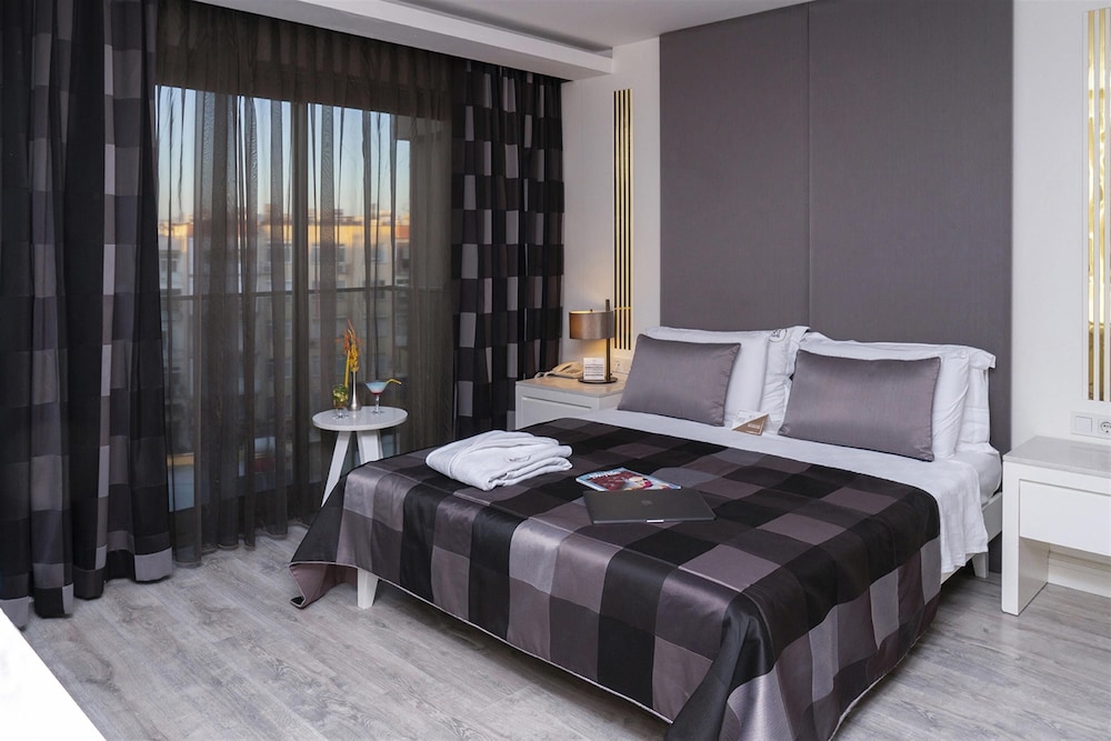 Sky Kamer Hotel — Hotel rooms in Antalya