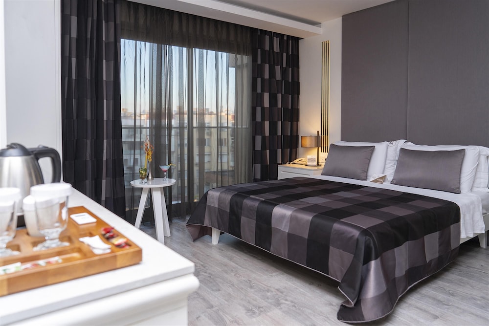 Sky Kamer Hotel — Hotel rooms in Antalya