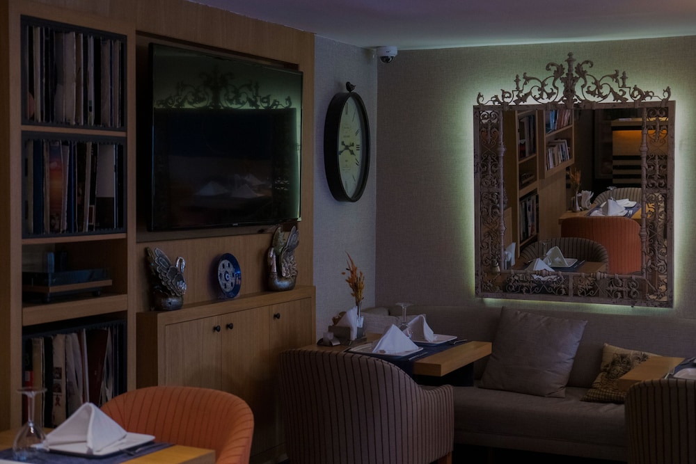 Sky Kamer Hotel — Hotel rooms in Antalya