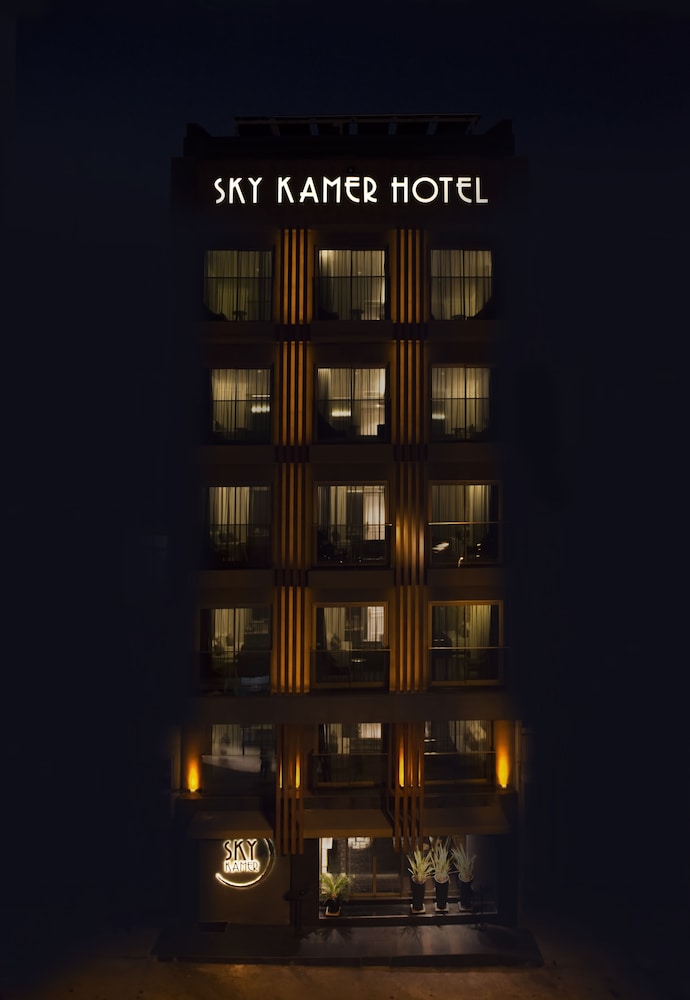 Sky Kamer Hotel — Hotel building in Antalya