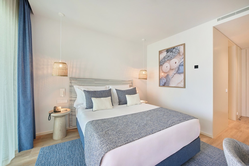 The Editory By The Sea Lagos Hotel — Hotel rooms in Lagos, Faro