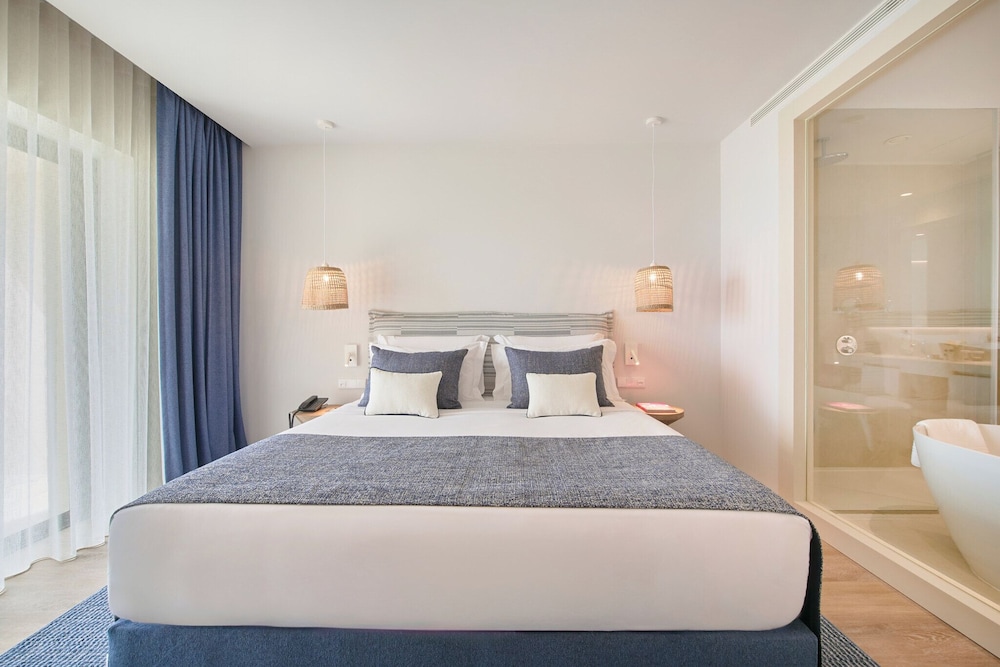 The Editory By The Sea Lagos Hotel — Hotel rooms in Lagos, Faro