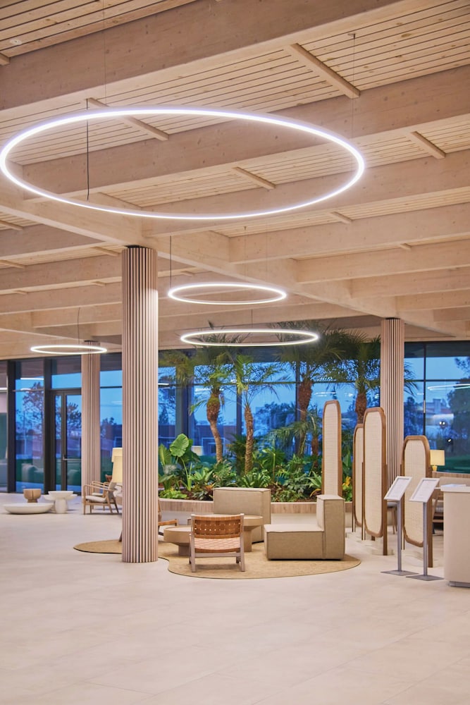 The Editory By The Sea Lagos Hotel — Hotel building in Lagos, Faro
