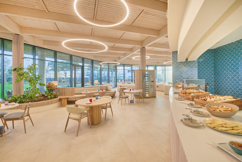The Editory By The Sea Lagos Hotel — Restaurant & bars in Lagos, Faro