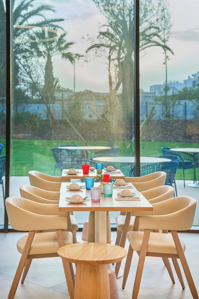 The Editory By The Sea Lagos Hotel — Restaurant & bars in Lagos, Faro