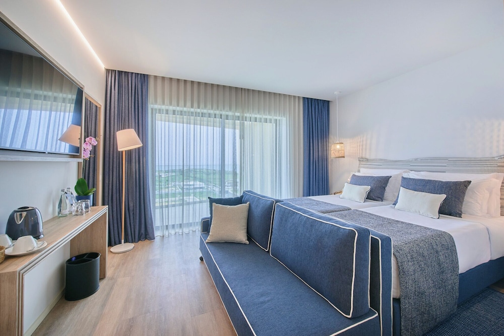 The Editory By The Sea Lagos Hotel — Hotel rooms in Lagos, Faro