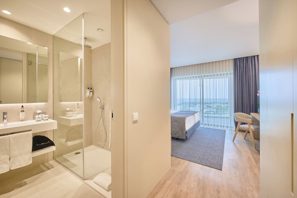 The Editory By The Sea Lagos Hotel — Hotel rooms in Lagos, Faro