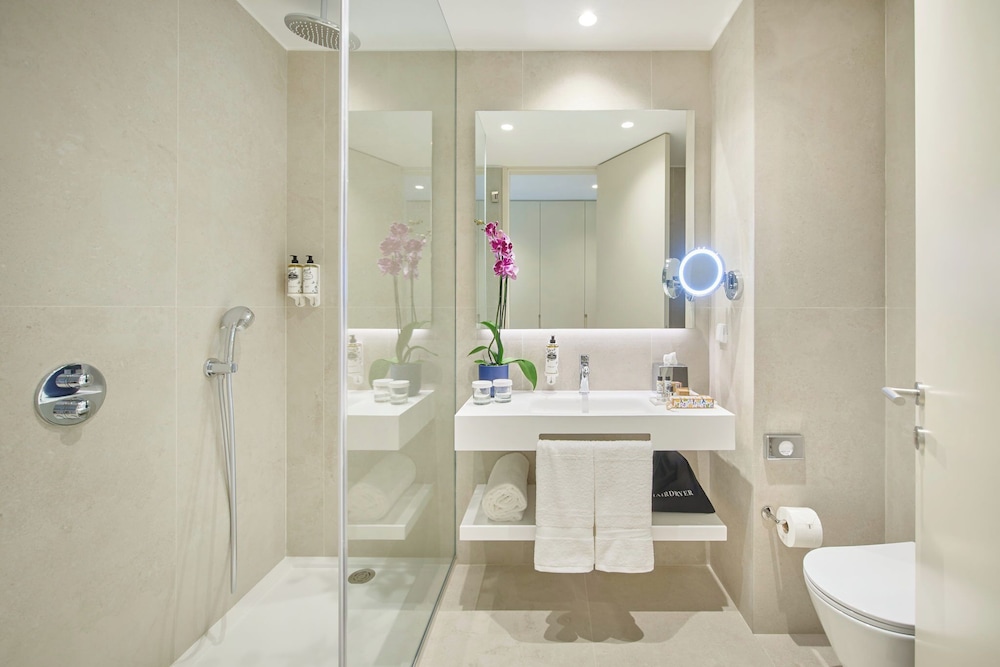 The Editory By The Sea Lagos Hotel — Hotel rooms in Lagos, Faro