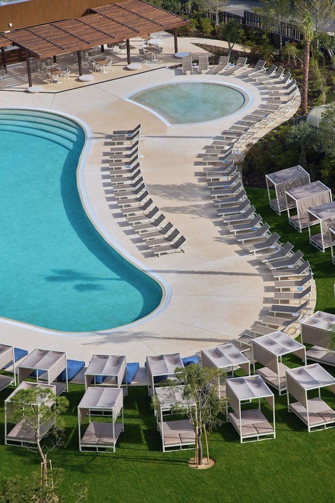 The Editory By The Sea Lagos Hotel — Swimming pool in Lagos, Faro