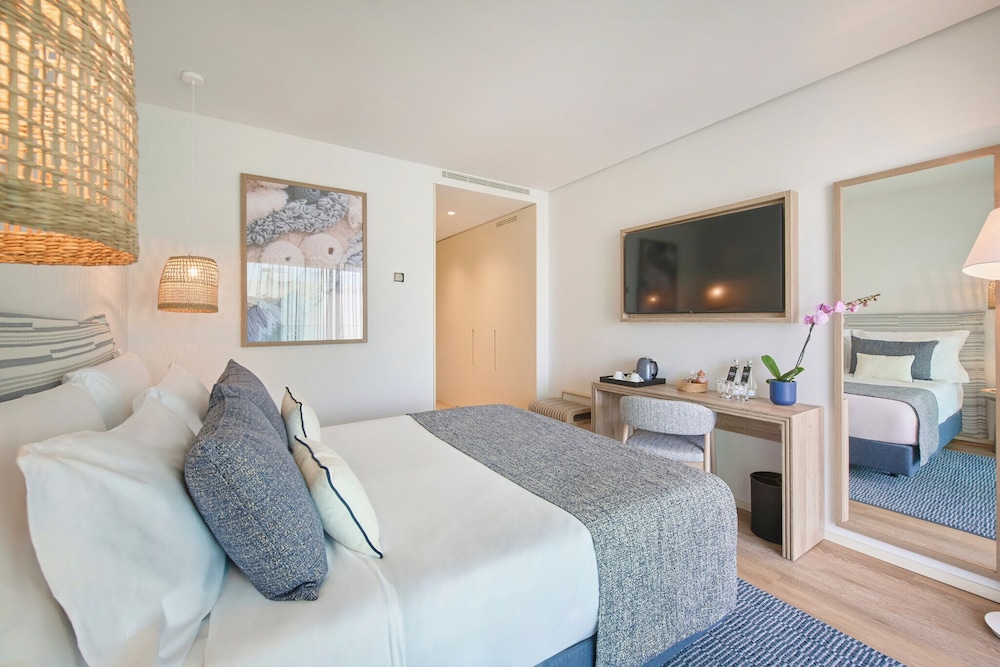 The Editory By The Sea Lagos Hotel — Hotel rooms in Lagos, Faro