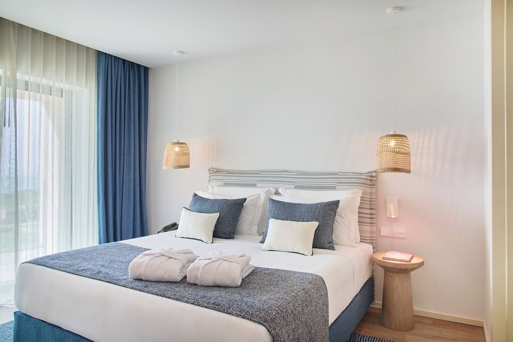 The Editory By The Sea Lagos Hotel — Hotel rooms in Lagos, Faro