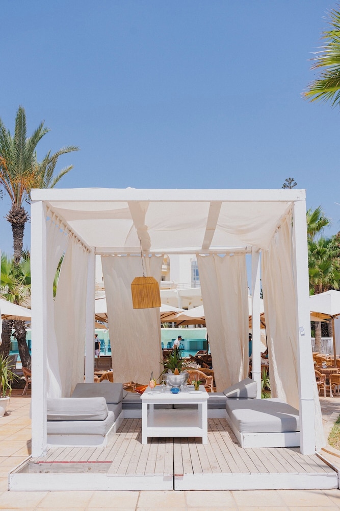 Nahrawess Resort & Thalasso — Beach in Hammamet, Nabeul