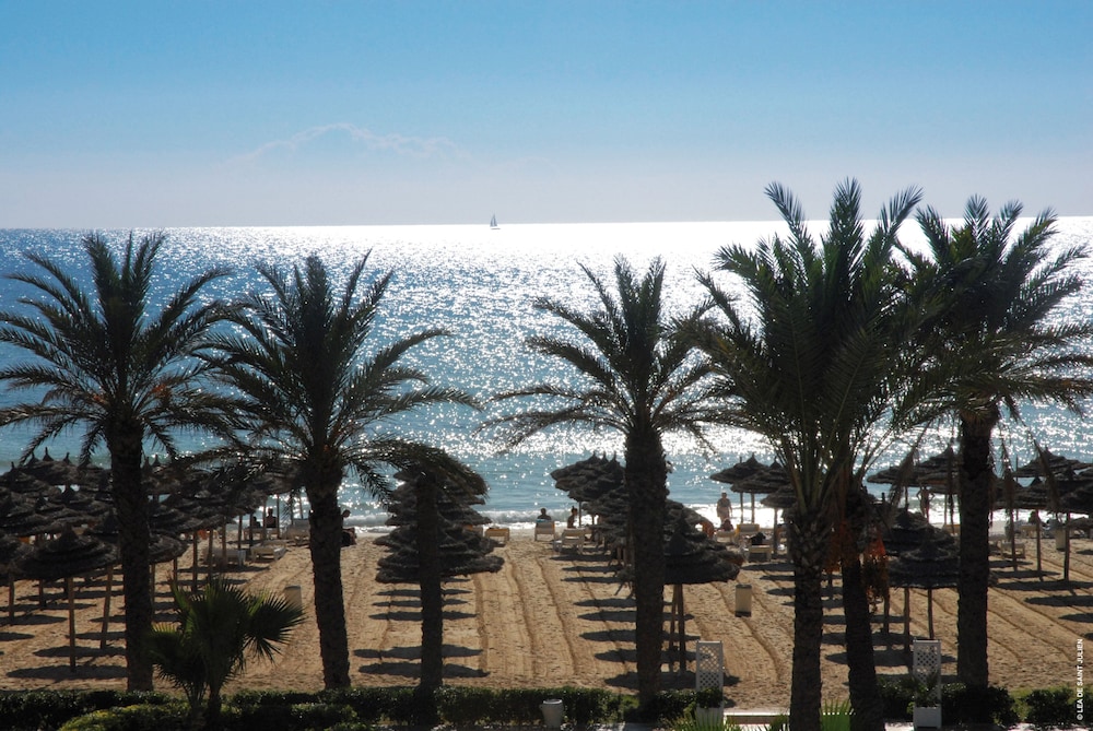 Nahrawess Resort & Thalasso — Beach in Hammamet, Nabeul