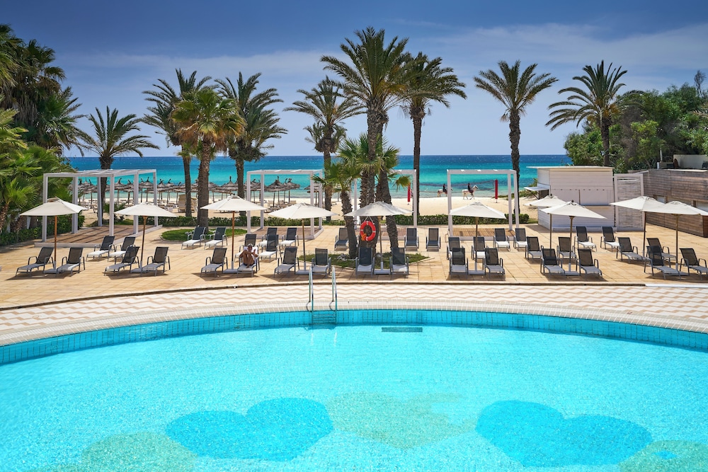 Nahrawess Resort & Thalasso — Swimming pool in Hammamet, Nabeul