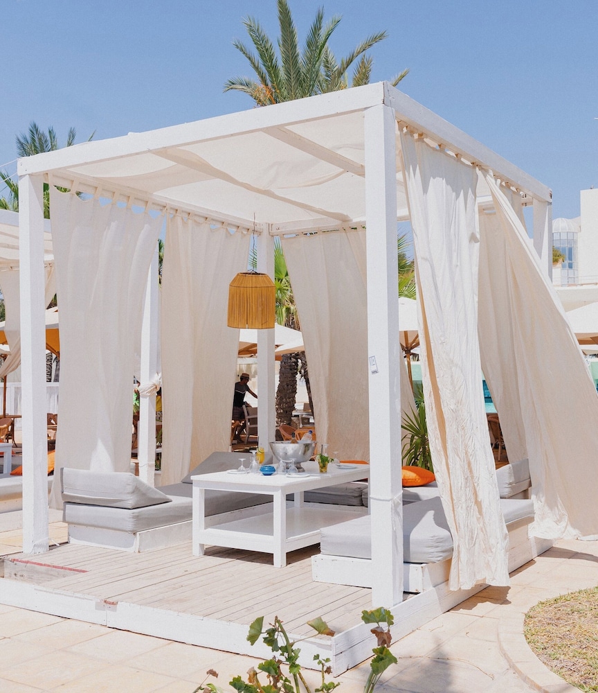 Nahrawess Resort & Thalasso — Beach in Hammamet, Nabeul