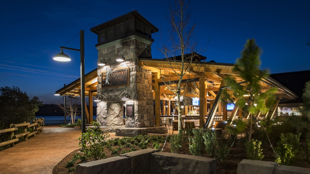 Copper Creek Villas & Cabins at Disney's Wilderness Lodge — Restaurant & bars in Walt Disney World Resort