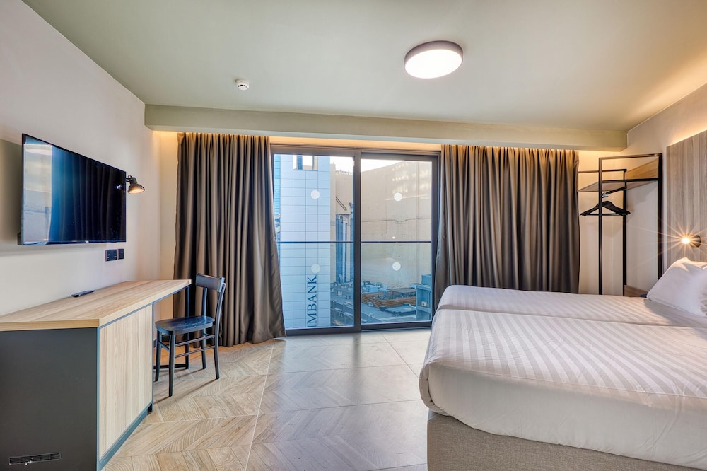 VITA Hotel & Rooftop — Hotel rooms in St Julian’s, Malta Island