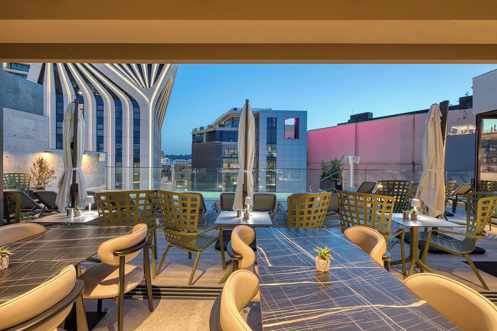 VITA Hotel & Rooftop — Restaurant & bars in St Julian’s, Malta Island