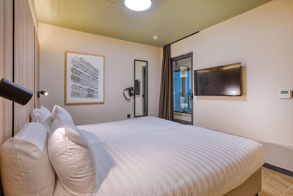 VITA Hotel & Rooftop — Hotel rooms in St Julian’s, Malta Island