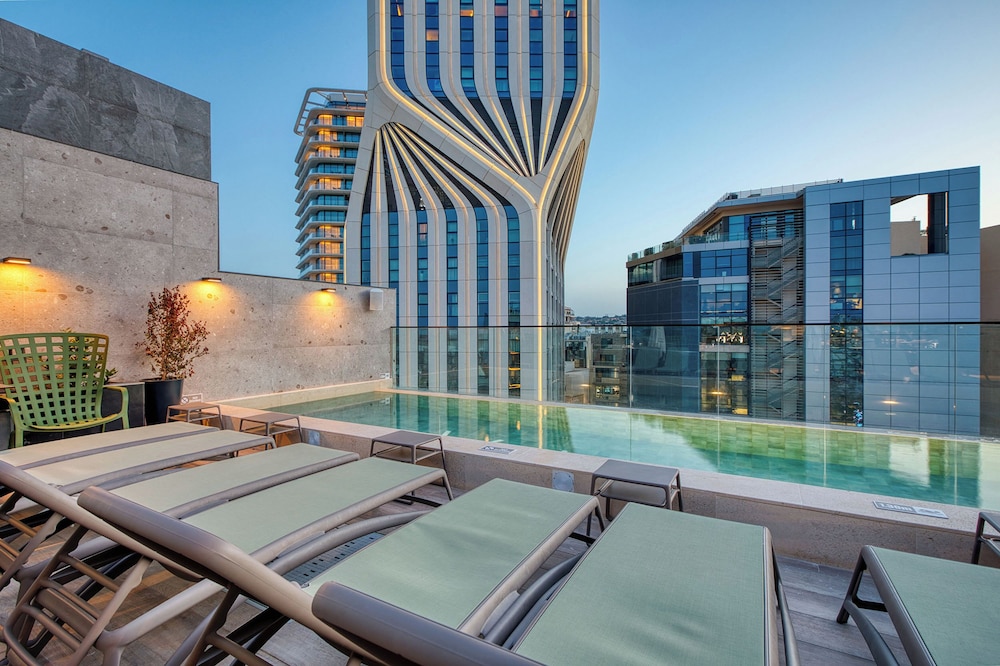 VITA Hotel & Rooftop — Swimming pool in St Julian’s, Malta Island